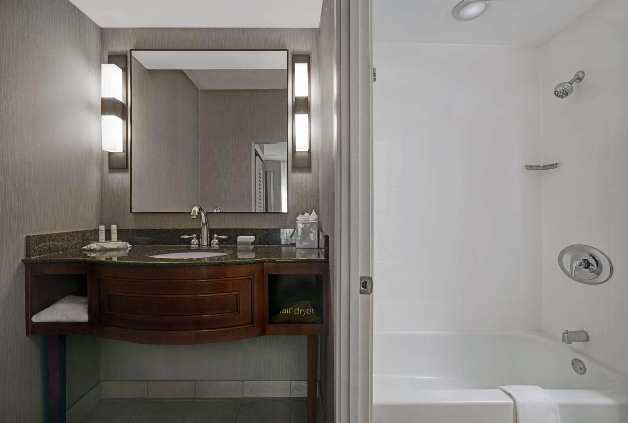 Homewood Suites By Hilton Chicago-Линкольншир Экстерьер фото